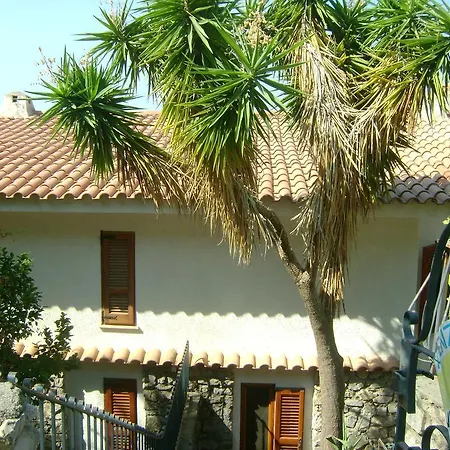 With Garden And Sea View * Scalea