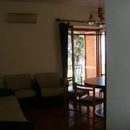 With Garden And Sea View Villa Scalea